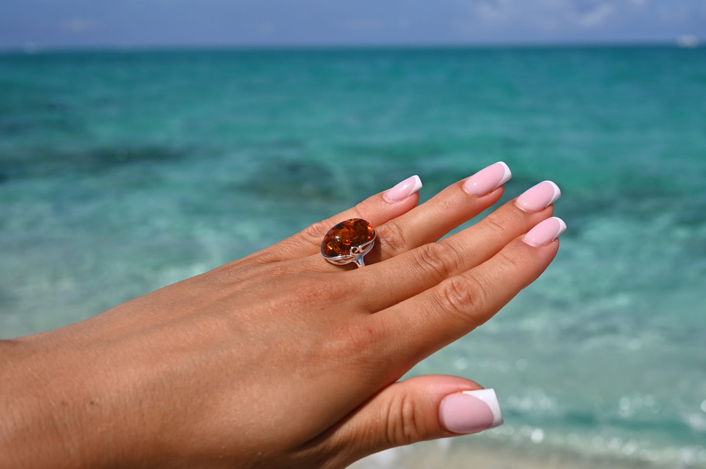 Pierścionek Bursztynowa Harmonia, Koniakowy, Srebro