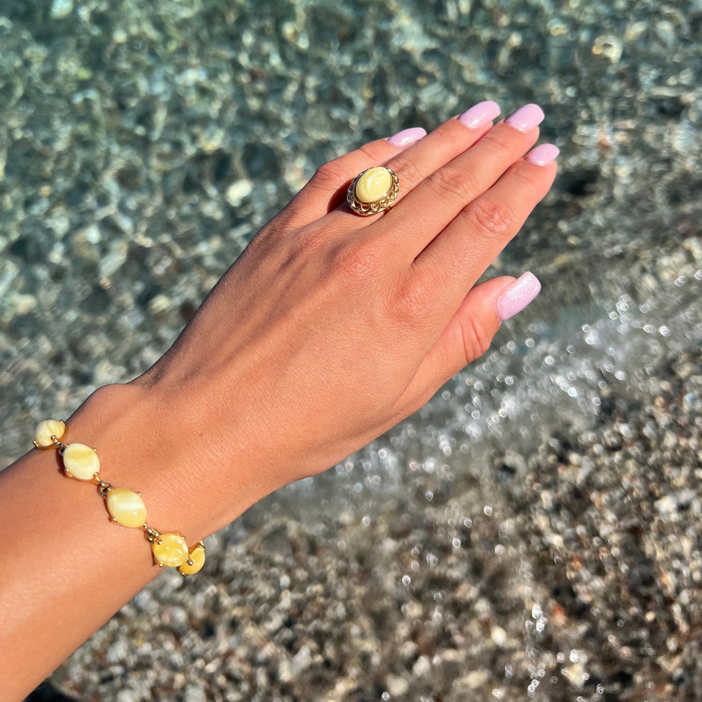 Amber Elegance Ring, Milky, Gold-plated Silver