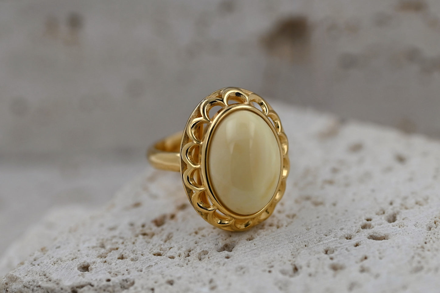 Amber Elegance Ring, Milky, Gold-plated Silver