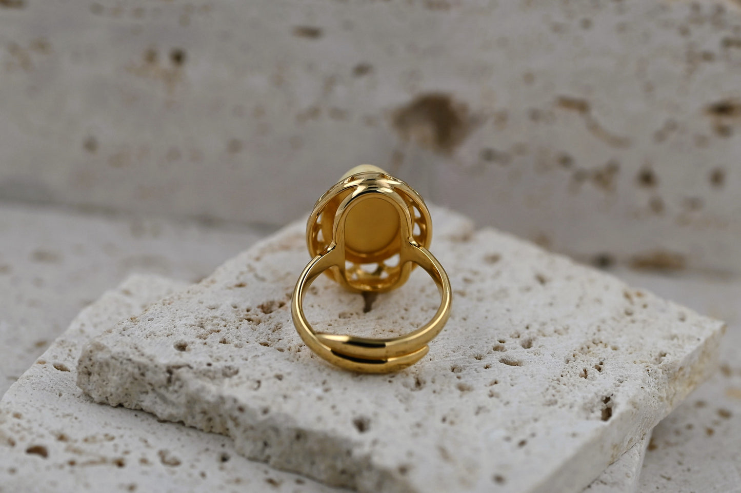 Amber Elegance Ring, Milky, Gold-plated Silver
