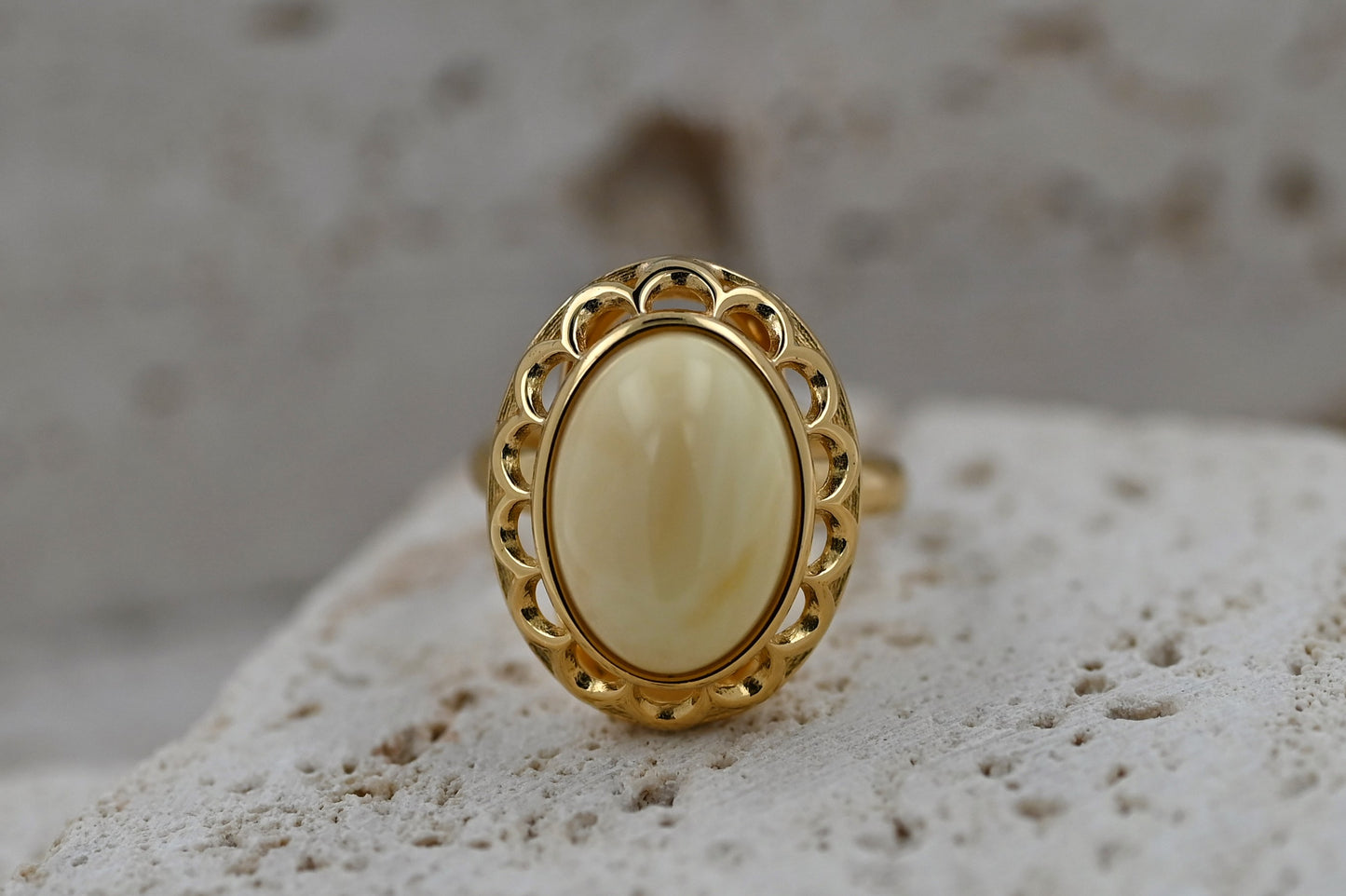 Amber Elegance Ring, Milky, Gold-plated Silver