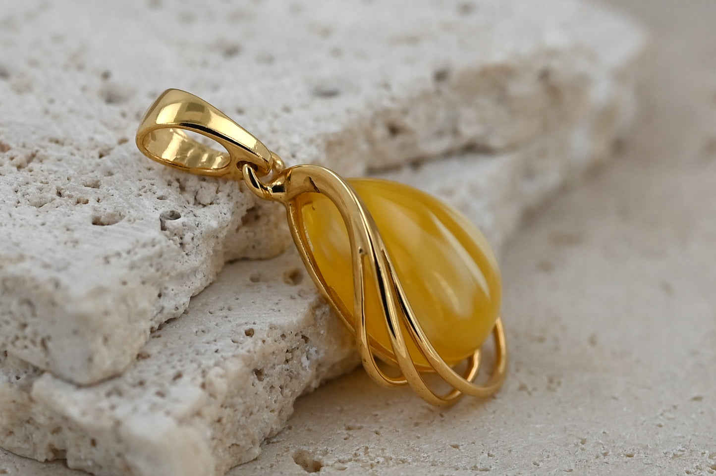 Unikatowy Wisiorek Bursztynowa Harfa, Mleczny, Pozłacane Srebro 925