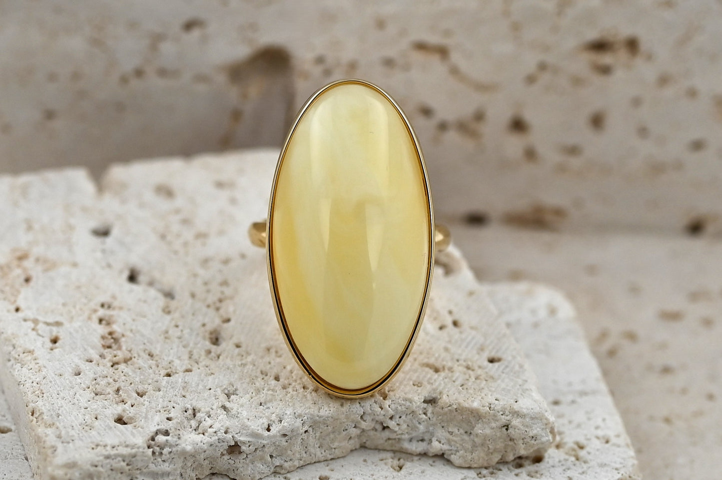 Duży Unikatowy Pierścionek Mleczny Bursztynowy, Unikat, Pozłacane Srebro 925