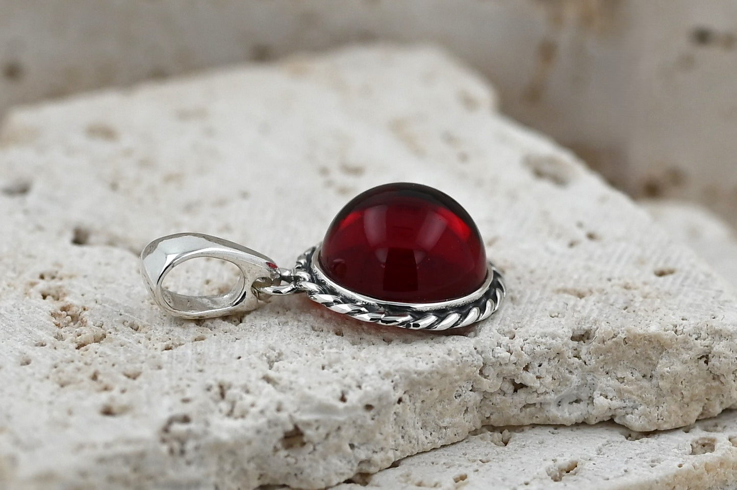 Wisiorek Bursztynowa Aureola, Czerwony, Srebro 925