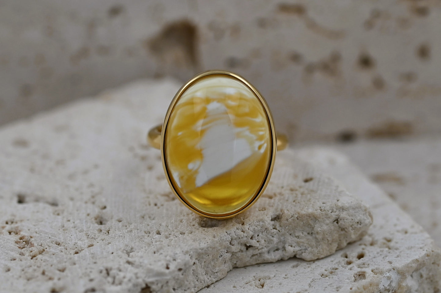 Unikatowym Pierścionek z Mlecznym Bursztynem Bałtyckim, Białe Mozaiki, Pozłacane Srebro 925