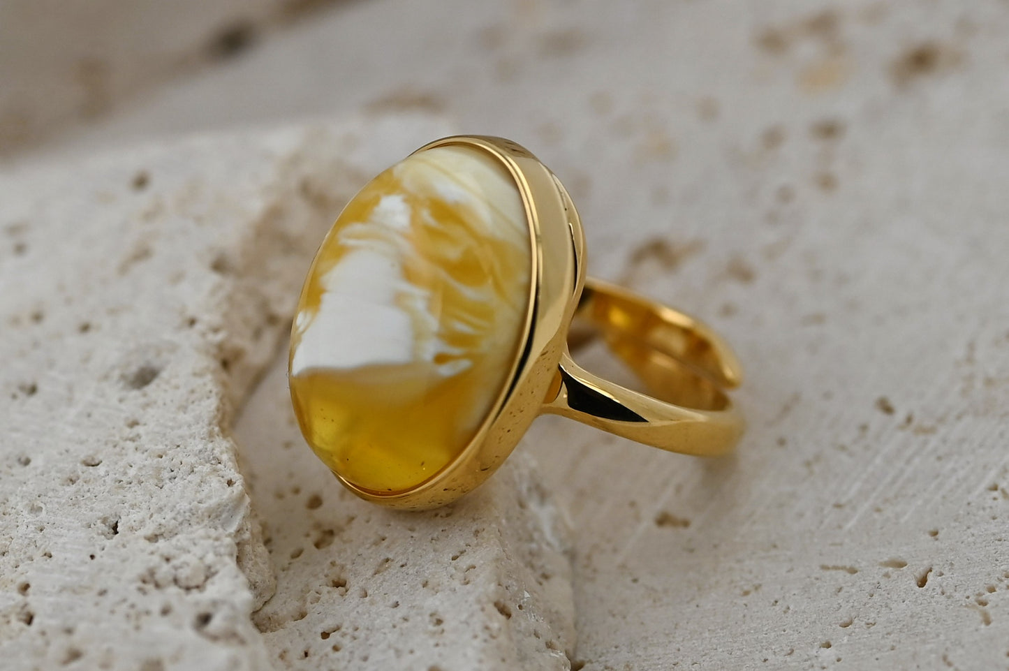 Unikatowym Pierścionek z Mlecznym Bursztynem Bałtyckim, Białe Mozaiki, Pozłacane Srebro 925