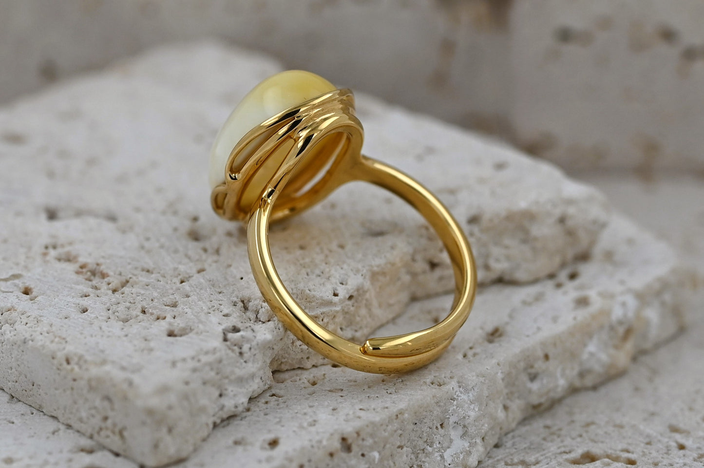 Unikatowy Pierścionek Bursztynowa Harmonia, Mleczny, Pozłacane Srebro 925