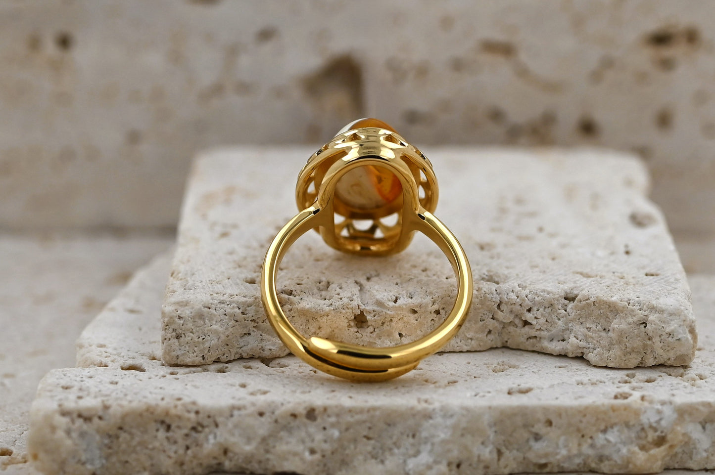 Unikatowy Pierścionek Bursztynowa Elegancja, Mleczny, Pozłacane Srebro