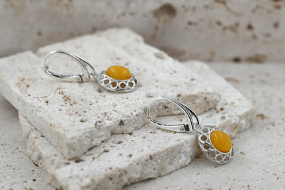 Kolczyki Bursztynowa Gracja, Mleczny, Srebro 925