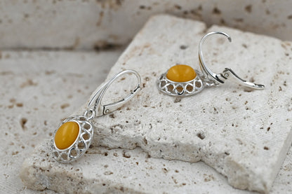 Kolczyki Bursztynowa Gracja, Mleczny, Srebro 925
