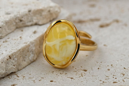 Pierścionek Bursztynowa Fala, Mleczny, Pozłacane srebro, Unikat