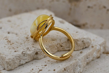 Pierścionek Bursztynowa Fala, Mleczny, Pozłacane srebro, Unikat