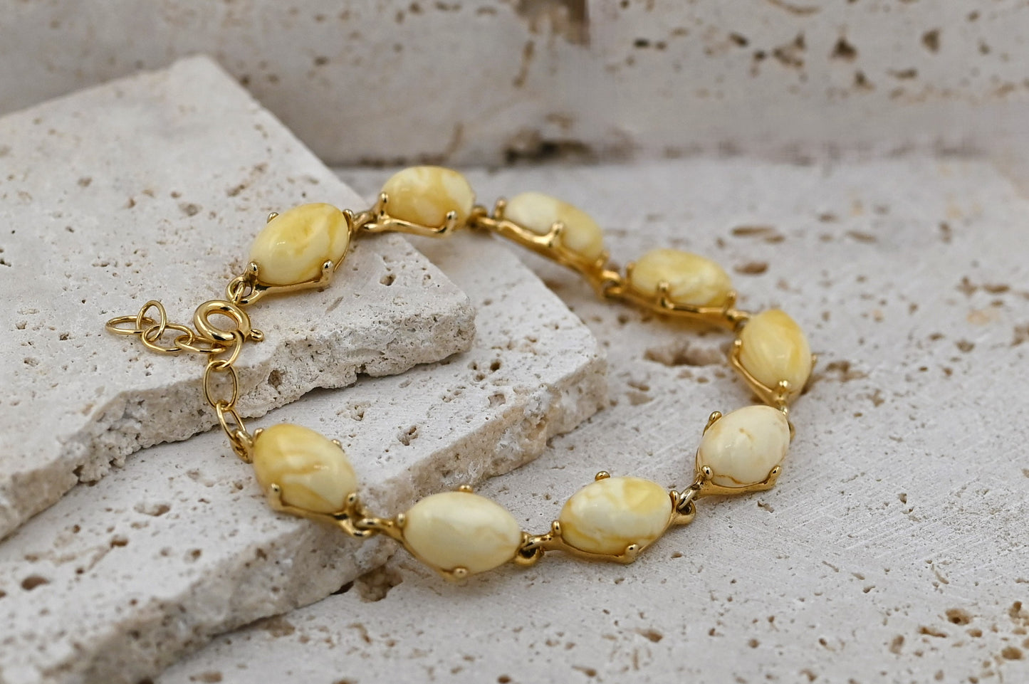 Amber Glow Bracelet, Milky, Gold-plated silver