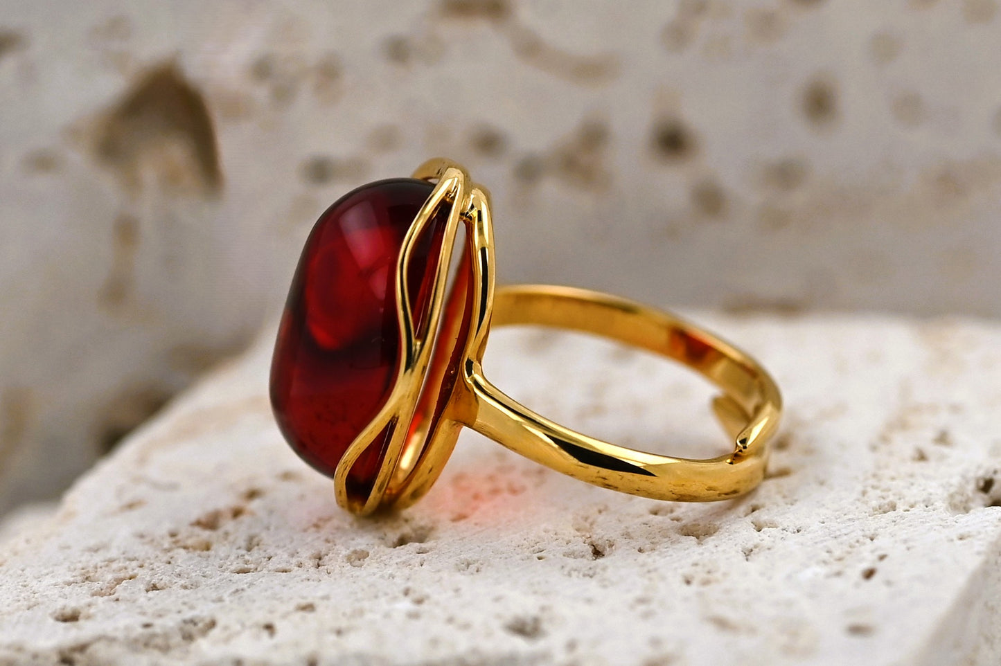 Amber Wave Ring, Red, Gold-plated Silver