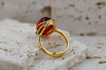 Amber Harmony Ring, Red, Gold-plated Silver