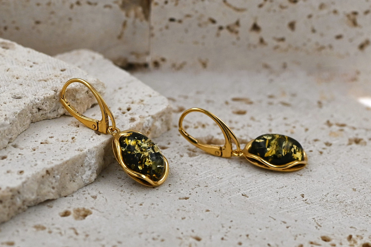 Amber Wave Earrings, Green, Gold-plated Silver 925