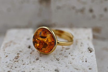 Amber Aura Ring, Cognac, Gold-plated silver