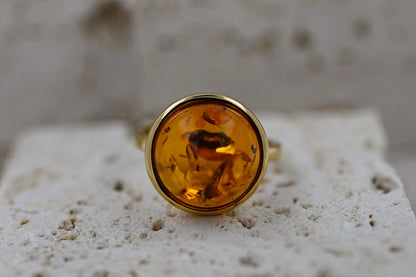 Amber Aura Ring, Cognac, Gold-plated silver