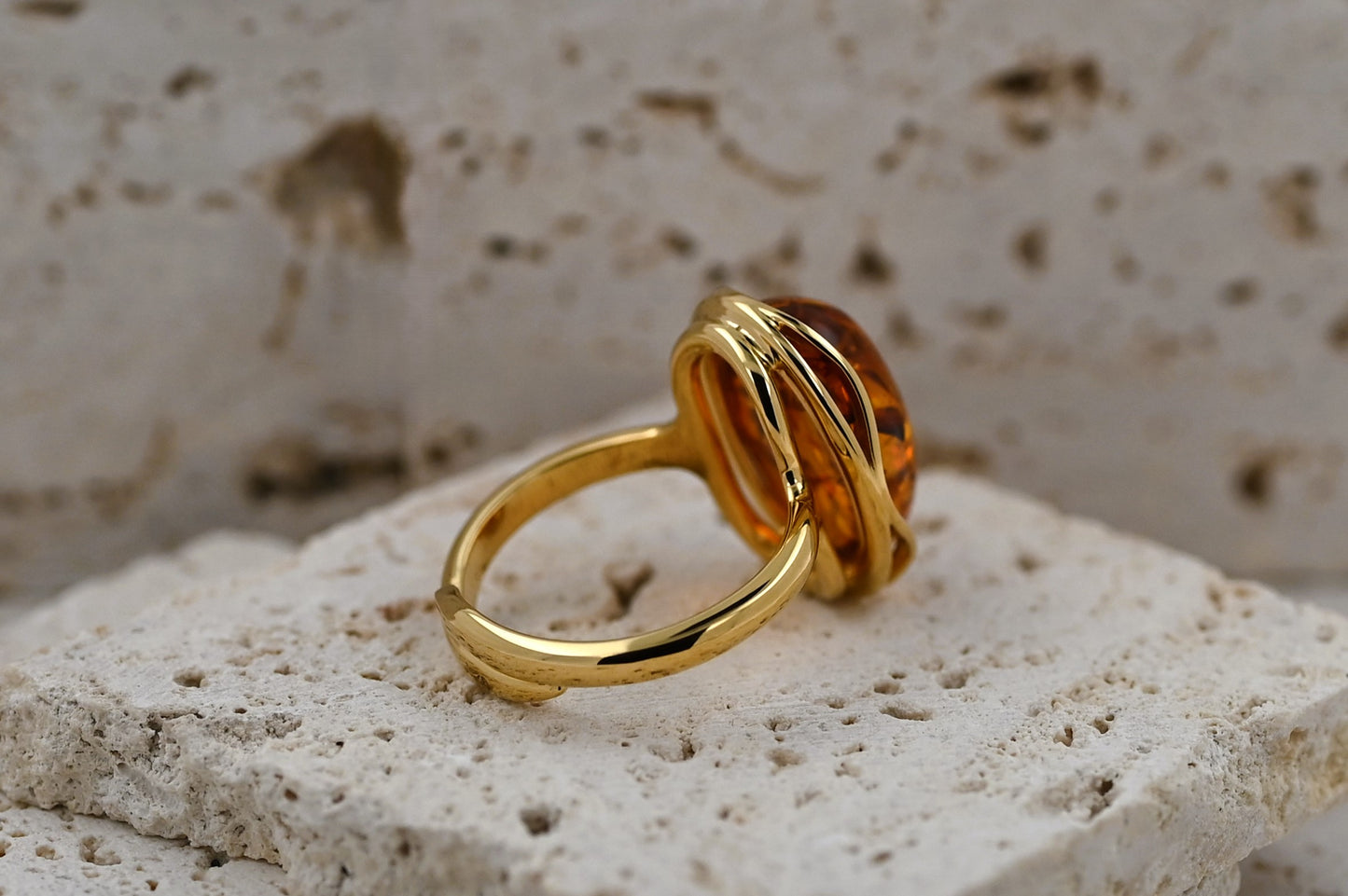 Amber Wave Ring, Cognac, Gold-plated Silver