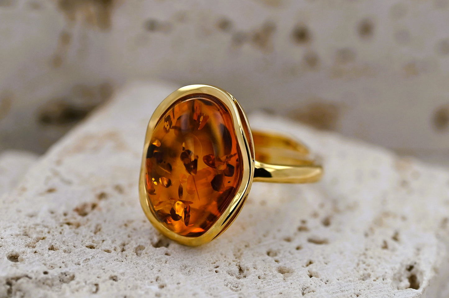 Amber Wave Ring, Cognac, Gold-plated Silver