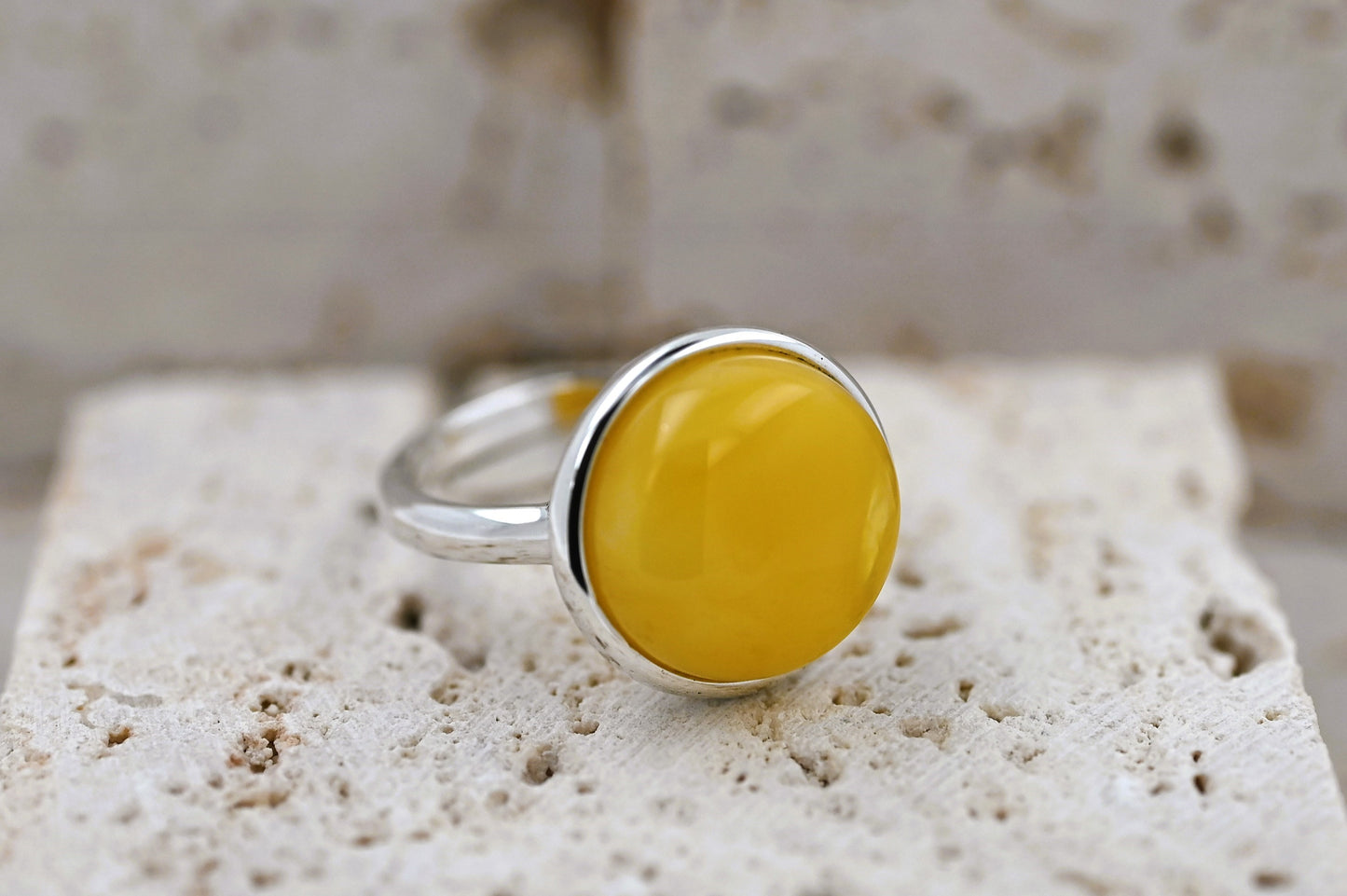 Amber Aura Ring, Yellow, Silver 925