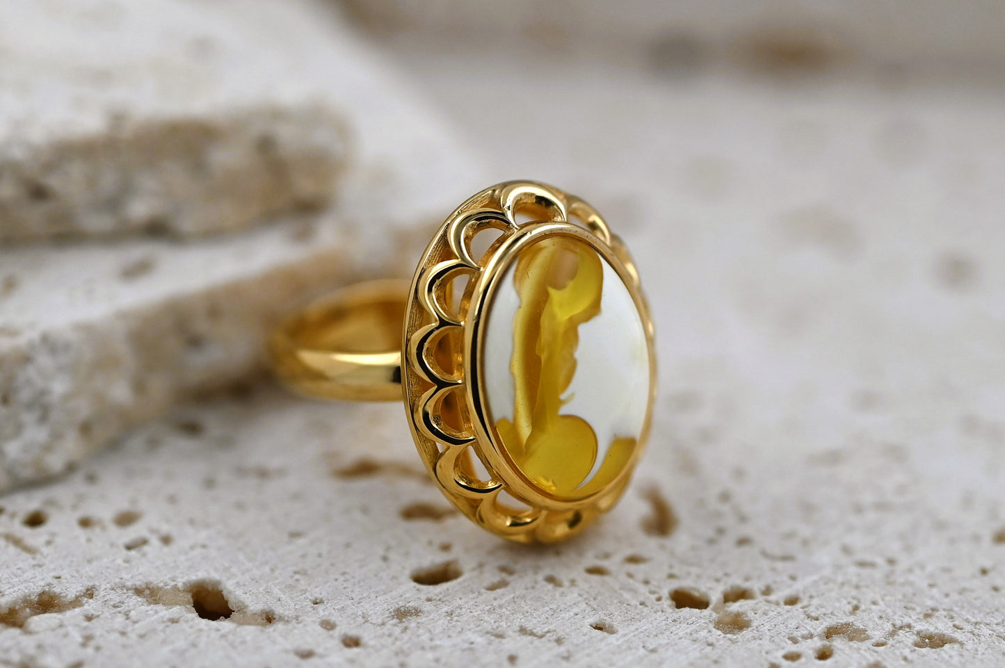 Amber Elegance Ring, Milky Unique, Gold-plated Silver