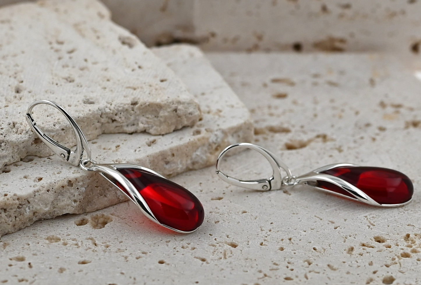 Kolczyki Bursztynowa Kropla, Czerwony, Pozłacane srebro