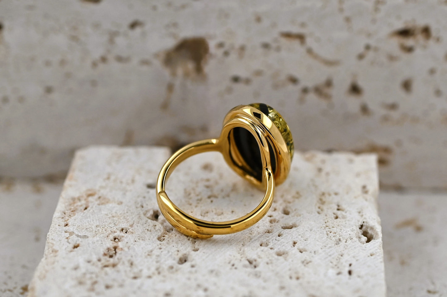 Classic Amber Ring, Green, Gold-plated Silver