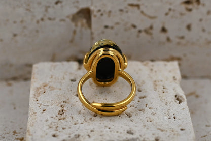 Amber Omega Ring, Green, Gold-plated silver