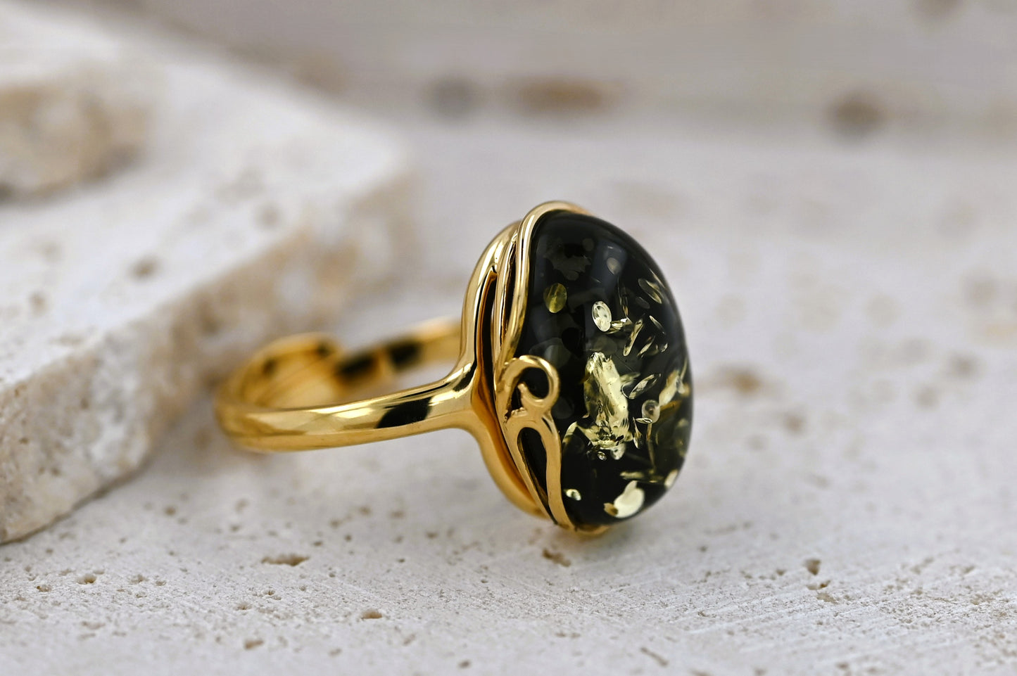 Amber Harmony Ring, Green, Gold-plated Silver