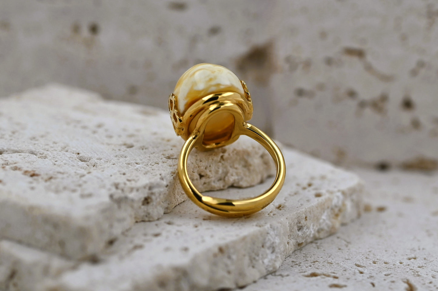 Amber Flower Ring, Milky, Gold-plated Silver